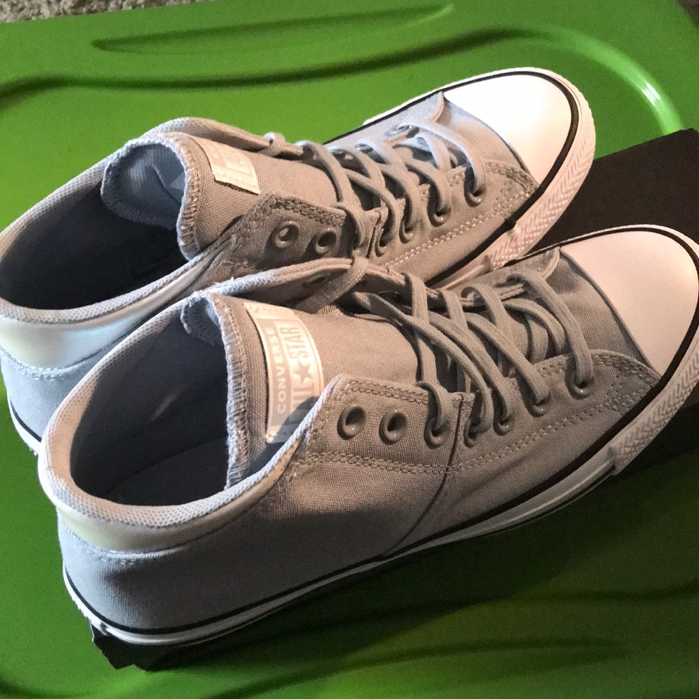Converse light gray new without box